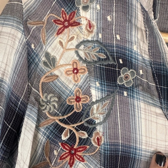 Tantrums Blue Plaid Embriodered Floral 1/4 Sleeve Button Up Sleeve Top Size S - Picture 6 of 8